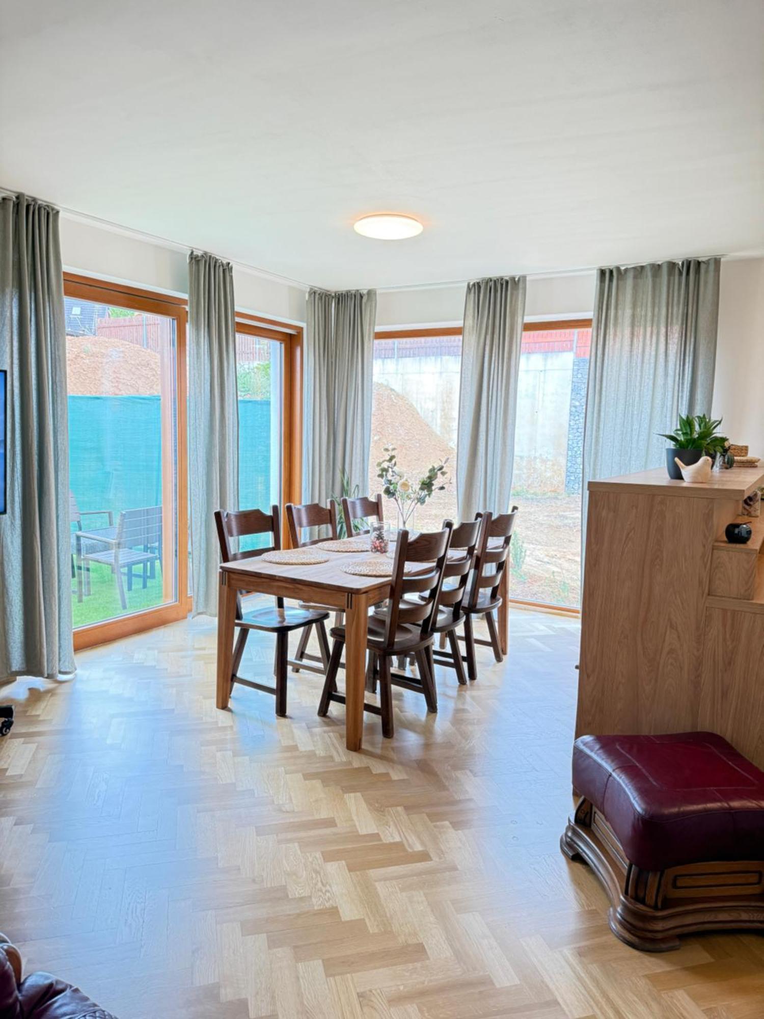 Familyvilla, New 4 Luxury Big Apartments, Parking Prag Dış mekan fotoğraf