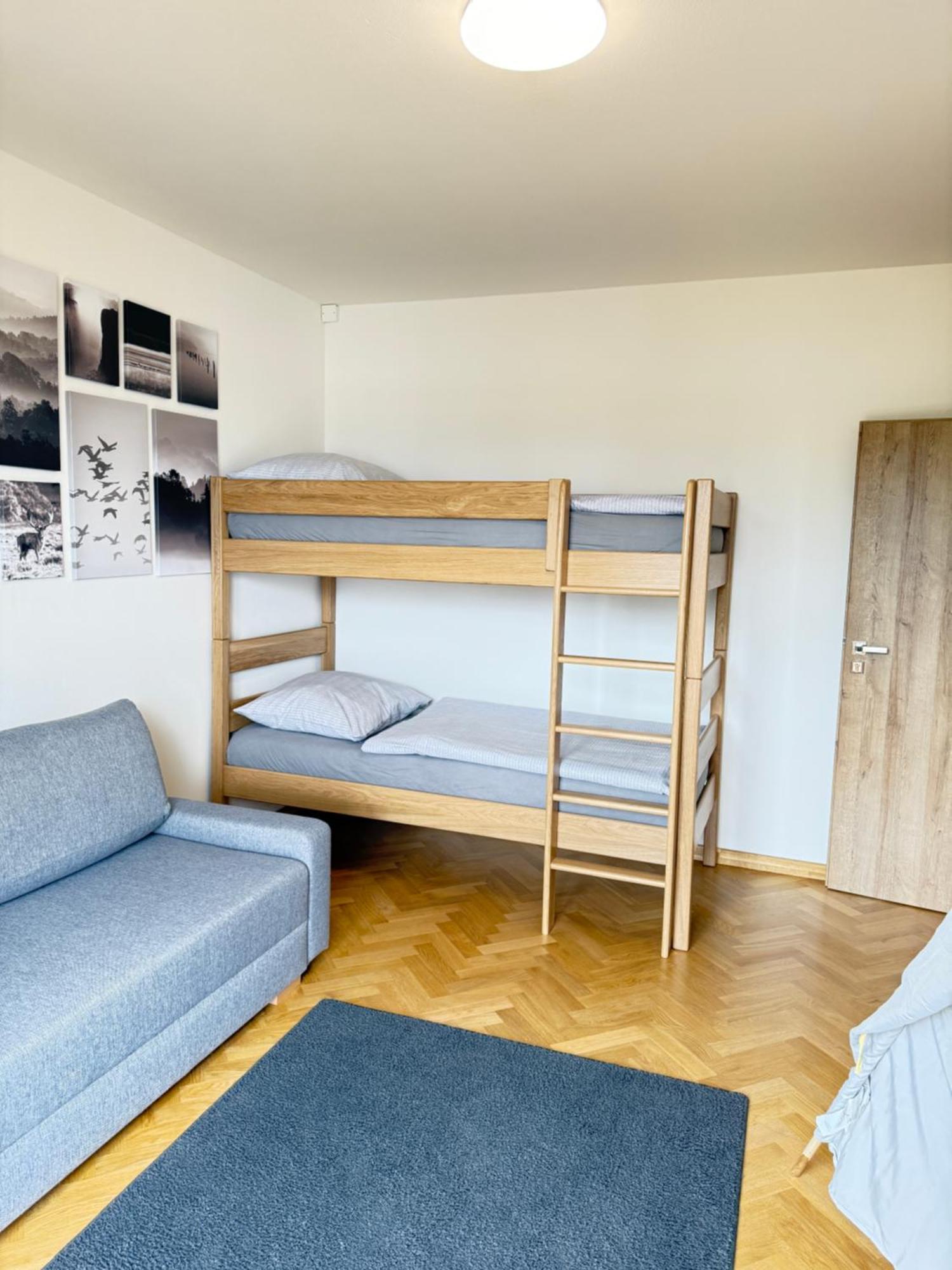 Familyvilla, New 4 Luxury Big Apartments, Parking Prag Dış mekan fotoğraf