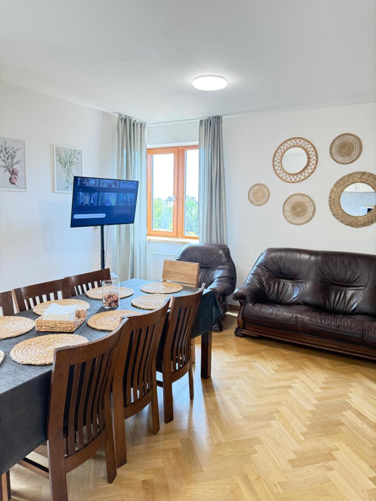 Familyvilla, New 4 Luxury Big Apartments, Parking Prag Dış mekan fotoğraf