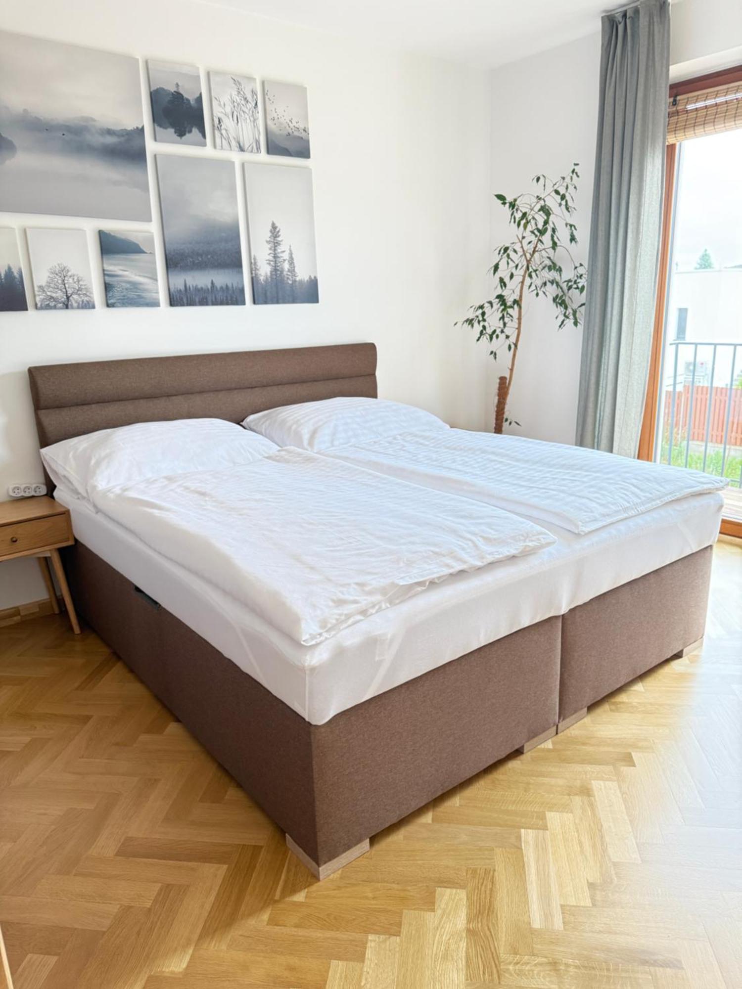 Familyvilla, New 4 Luxury Big Apartments, Parking Prag Dış mekan fotoğraf