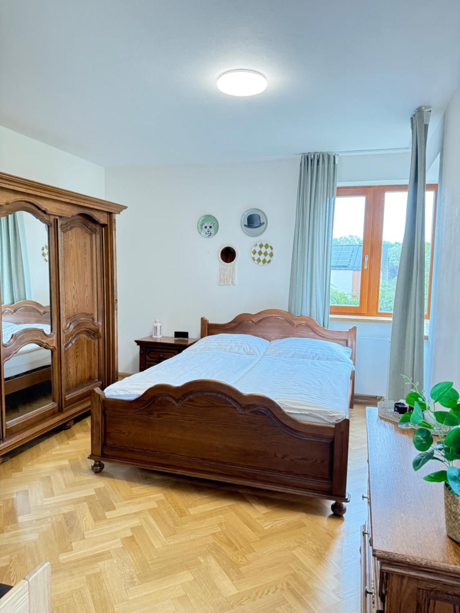Familyvilla, New 4 Luxury Big Apartments, Parking Prag Dış mekan fotoğraf