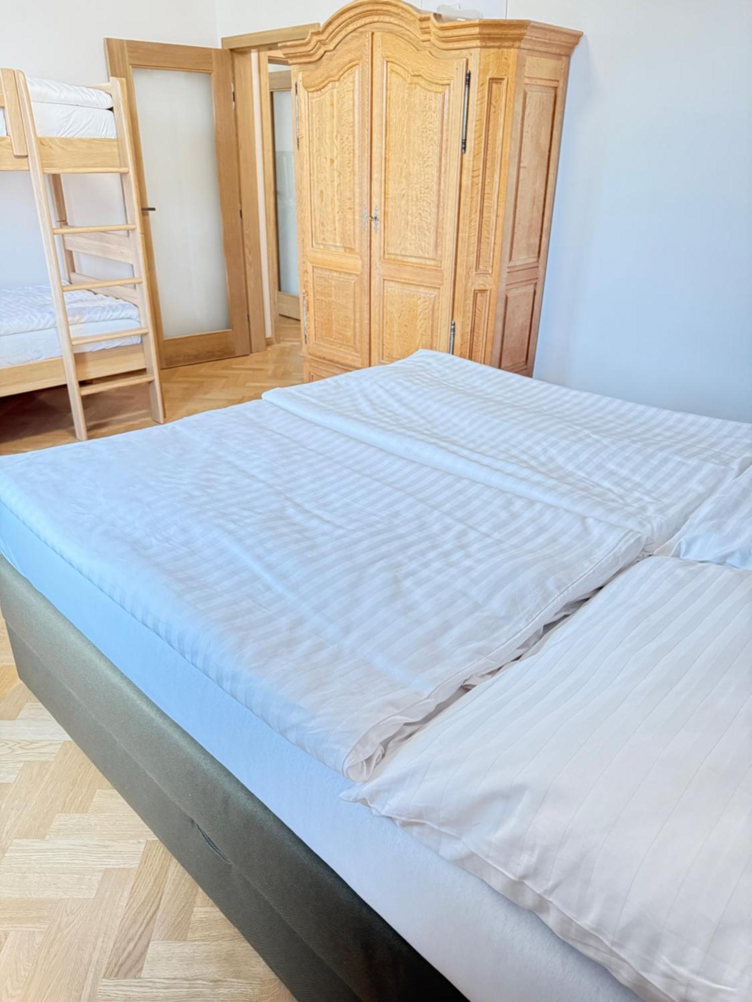 Familyvilla, New 4 Luxury Big Apartments, Parking Prag Dış mekan fotoğraf